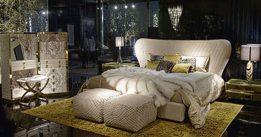 PHONG CÁCH ĐƯƠNG ĐẠI ROBERTO CAVALLI