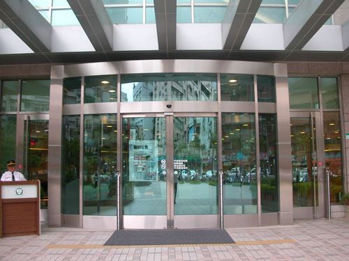 Phương pháp hay giúp nâng cao độ bền cửa kính