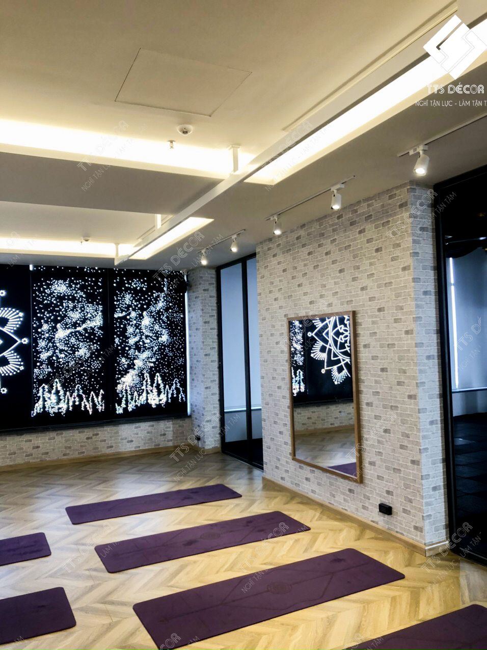 z3879419913016_c40bf4d810bf9affa1ad47f8db4e06c7_result